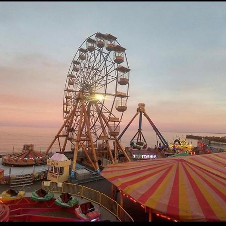 Sea Front Apartment With Massage Shower Netflix Great Location Bridlington Exteriör bild